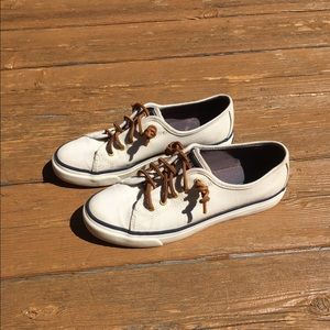 Sperry sneakers, white with leather laces